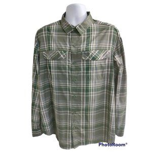 Men's size Large button down shirt by Columbia Sportswear